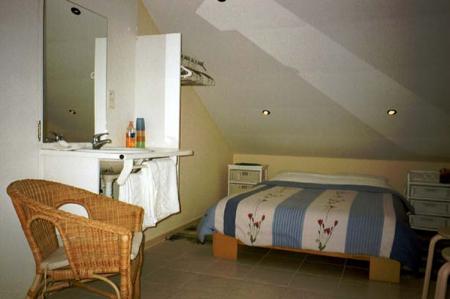 Bed & Breakfast Vanhercke Dultenpoelhof. Bed & Breakfast Vanhercke Dultenpoelhof.