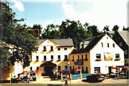 Buntes Haus Seiffen - Hotel Erbgericht - das traditionsreichste Gasthaus im Spielzeugdorf Buntes Haus Seiffen - Hotel Erbgericht - das traditionsreichste Gasthaus im Spielzeugdorf