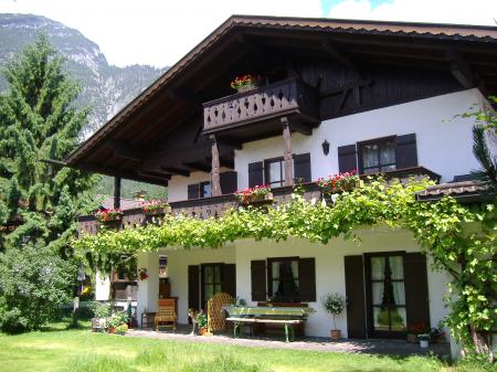 Gästehaus Strasser Gästehaus Strasser