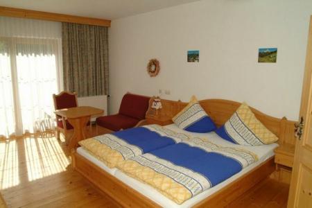 Hotel und Chalets Lampllehen