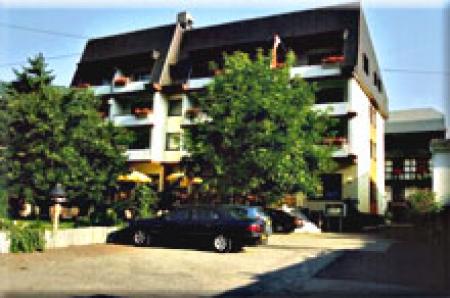 Hotel und Restaurant Josef Dehren und Claudia Müller-Dehren Hotel und Restaurant Josef Dehren und Claudia Müller-Dehren