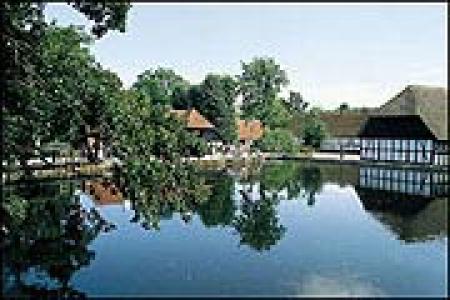 Tåstrupgårdens Bed & Breakfast Tåstrupgårdens Bed & Breakfast