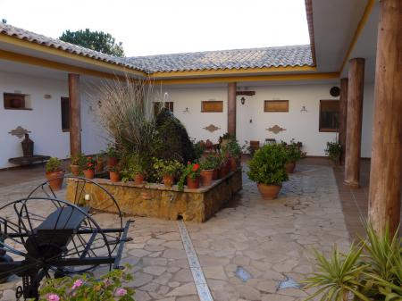 Alojamientos rurales, Hacienda Sierra del Pozo.N1 en Grandes Grupos, familias y empresas .
