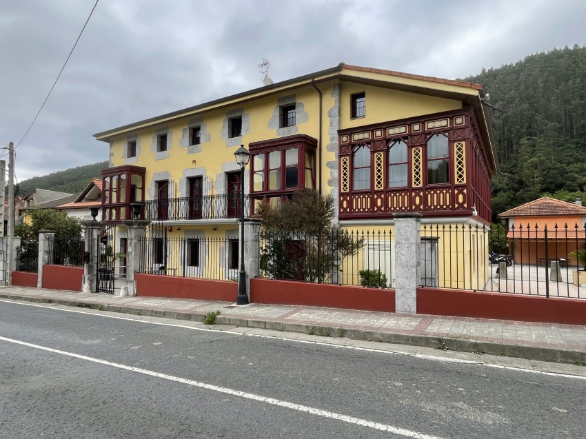 La Casona de Otañes