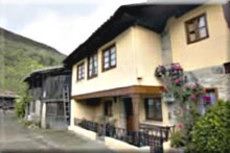 Casa Rural “Casa Carreño”.