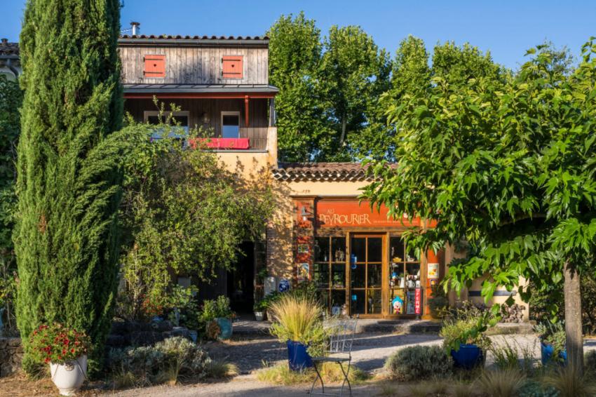 Une Campagne en Provence Une Campagne en Provence