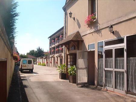 LES QUATRE HAAS LES QUATRE HAAS