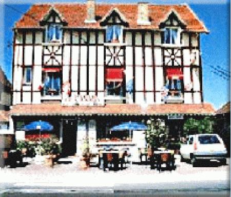 HOTEL RESTAURANT LE CANADA HOTEL RESTAURANT LE CANADA