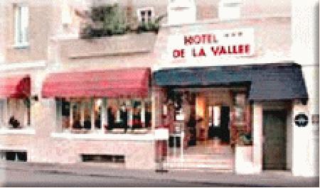 Hôtel de La Vallée in Lourdes Pyrénées- CitHôtel