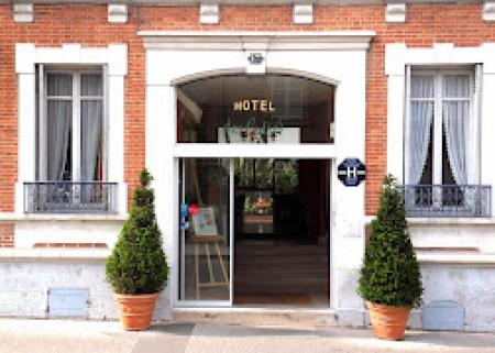 HOTEL DES CEDRES HOTEL DES CEDRES