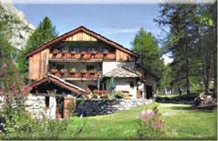 Chalet Lavis Trafford