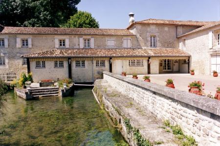 Pub / restaurant Asnieres sur Nouere