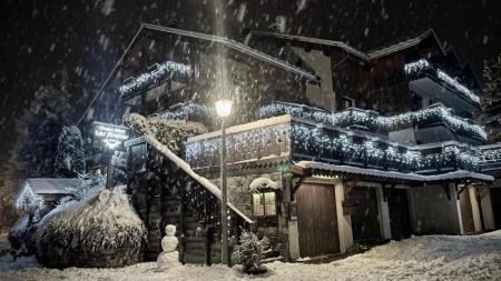 Pub / restaurant Chalet Hôtel les Airelles_winter Pub / restaurant Chalet Hôtel les Airelles_winter