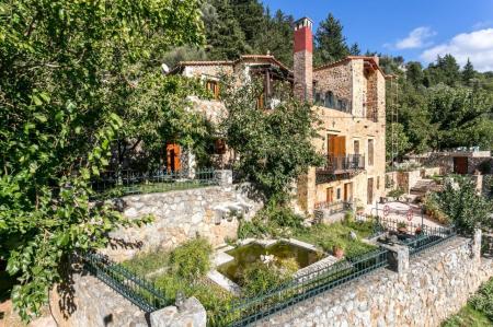 Ifigenia Luxury Suites