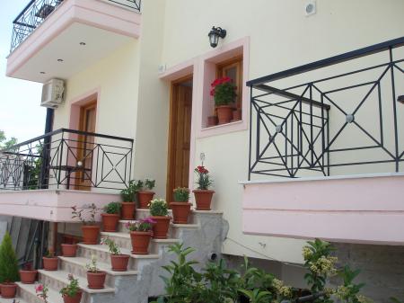 hellen studios skiathos