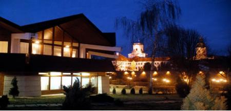 Arany Szarvas Fogadó és Captain Drakes Pub