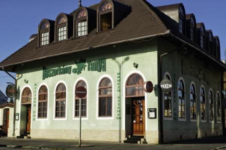 Boszorkány Tanya Étterem És Panzió