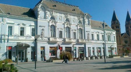 Korona Hotel és Étterem