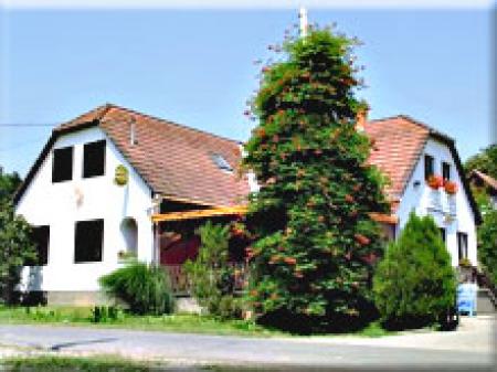 Zölderdő Panzió.. Zölderdő Panzió..