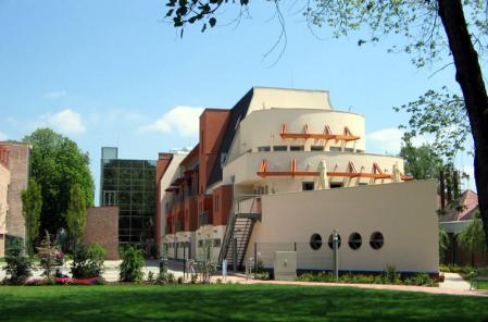 Holiday Beach Budapest Wellness and Conference Hotel