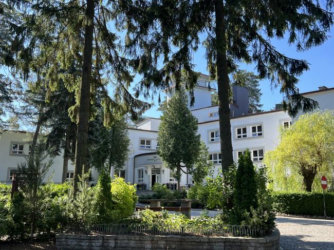 Officer Yacht Club Resort & Spa 