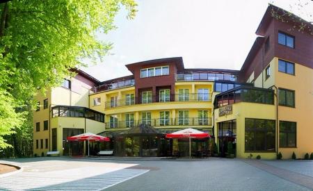 Okulski Grand Rozewie -Pokoje-Apartamenty-Restauracja-Bowling