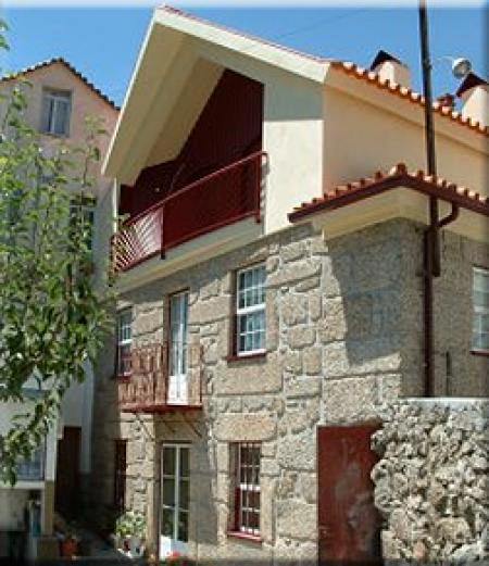 Casa do Meio da Vila Casa do Meio da Vila