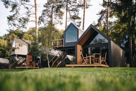 Luxury glamping Chocolate village