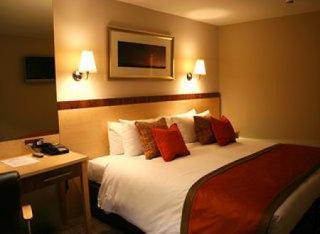 Menzies Cambridge Hotel & Golf Club