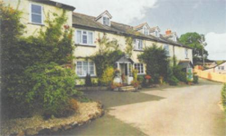 Lodgehill Hotel