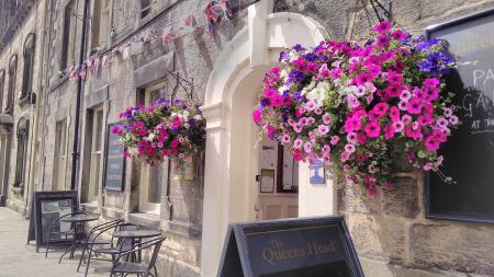 The Queens Head