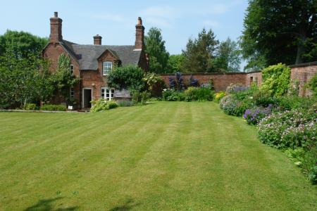 Lintwood Farmhouse B&B Lintwood Farmhouse B&B