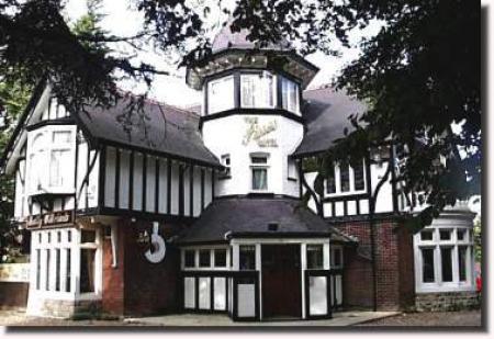 OYO The Chiltern Hotel