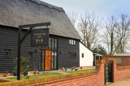 Bed & Breakfast Wortwell Hall Barn B & B_winter Bed & Breakfast Wortwell Hall Barn B & B_winter