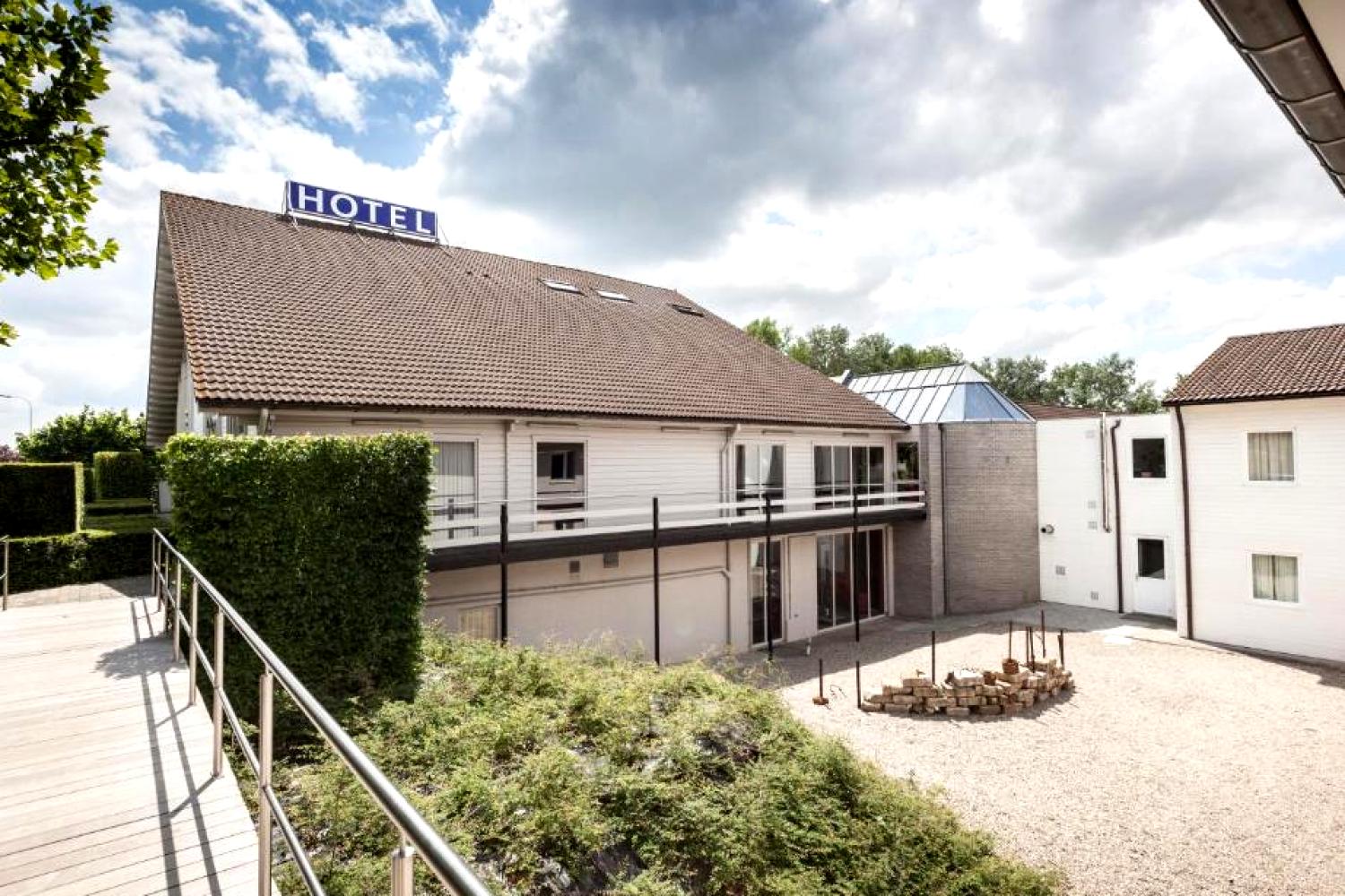 Flanders Lodge Hotel