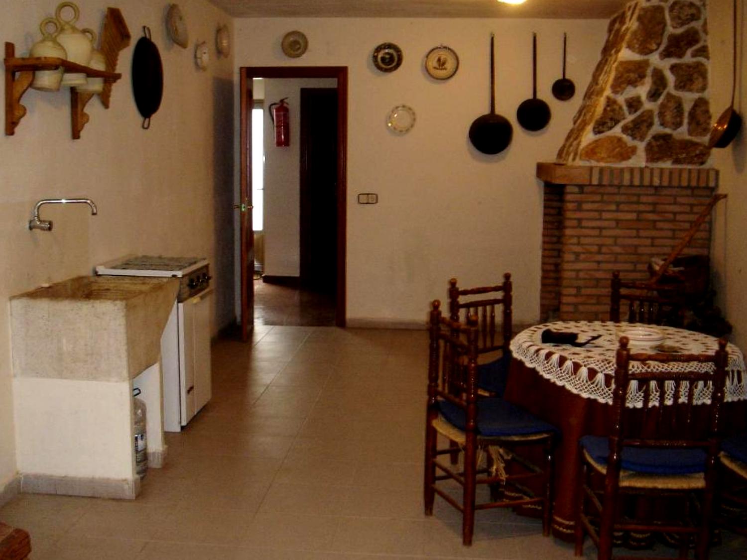 Casa rural y Apartamentos Serrano