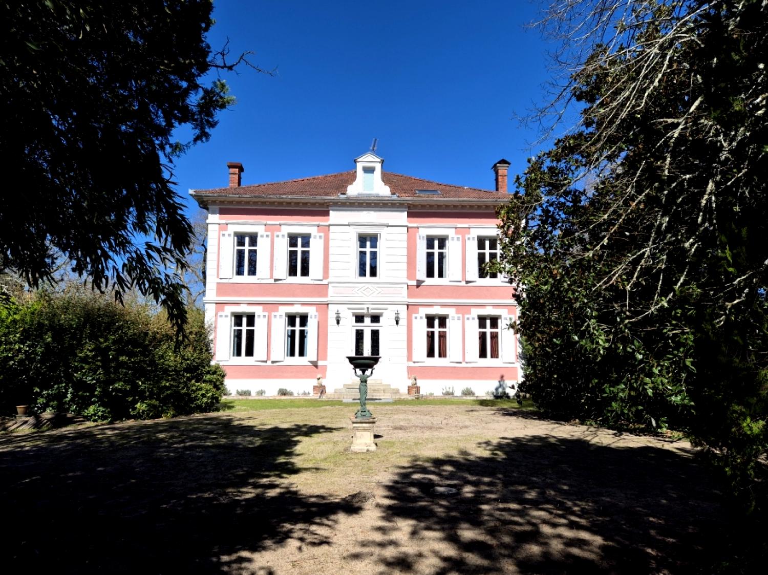 MANOIR DE TIREVESTE - 32 route du caillaou 40260 lesperon