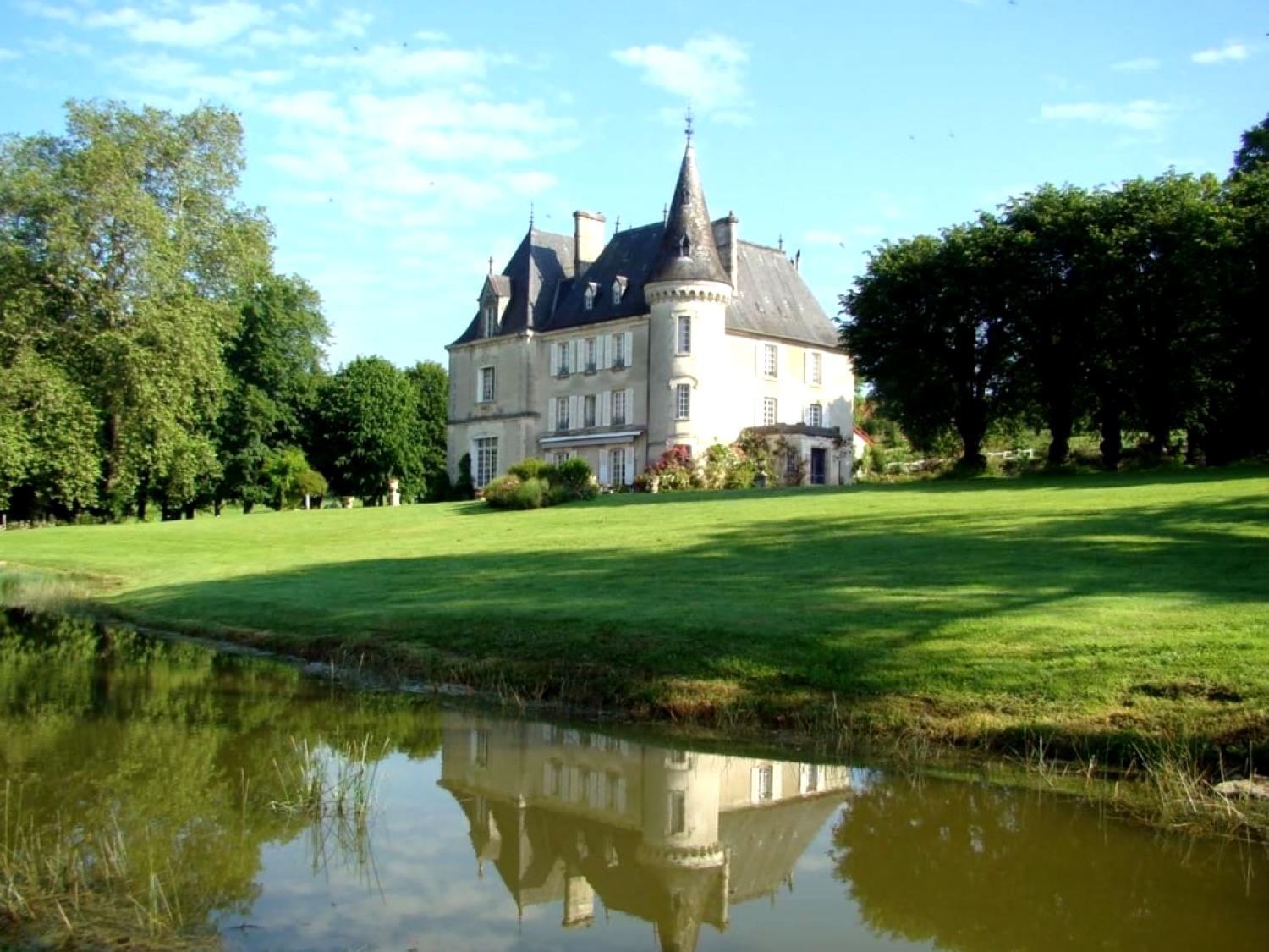 Château de la Chabroulie Château de la Chabroulie