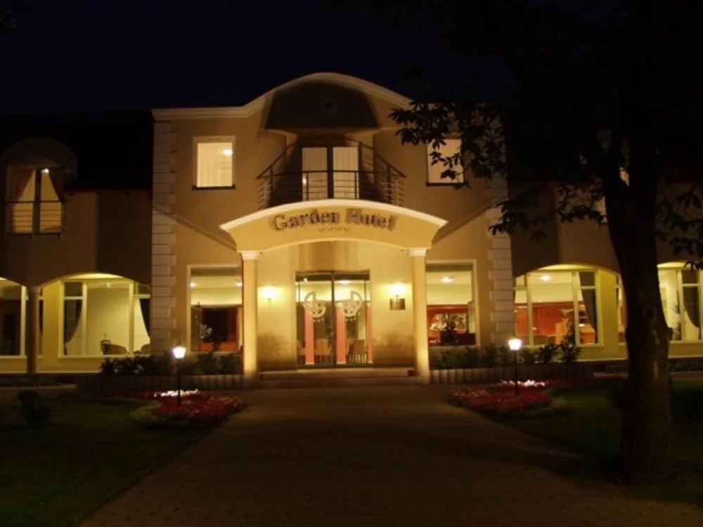Garden Hotel-Lospiti Kft. Garden Hotel-Lospiti Kft.