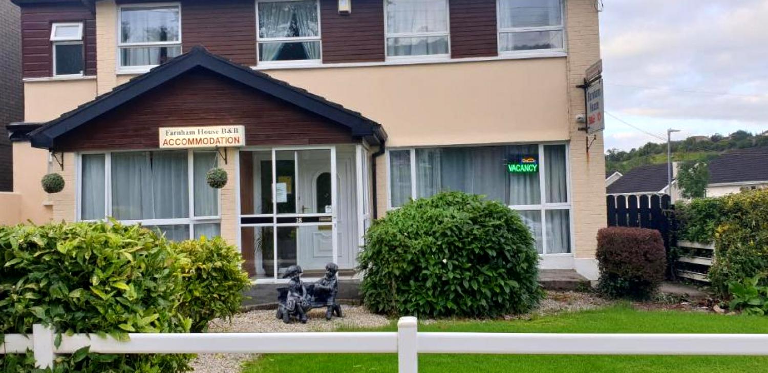 Farnham House Bed and Breakfast