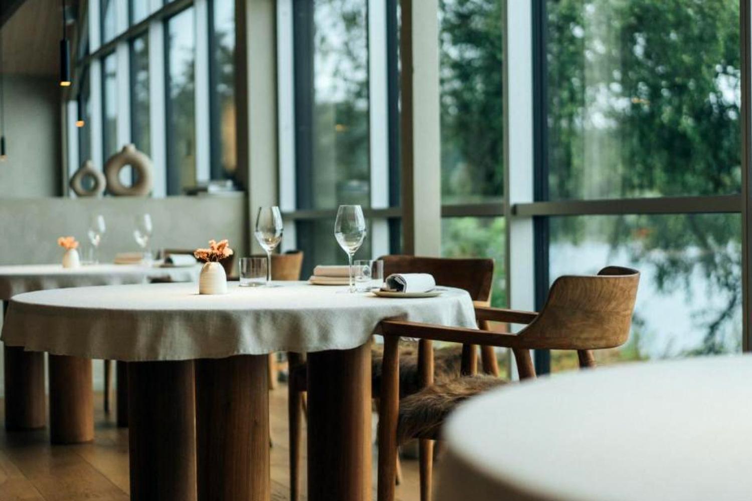 Hällsnäs Hotell & Restaurang