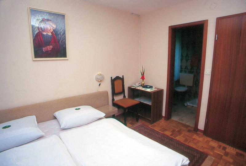 Pension 3
