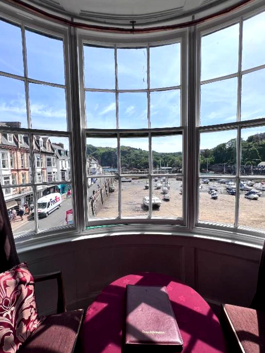 Royal Britannia Hotel, Bar & Restaurant Royal Britannia Hotel, Bar & Restaurant