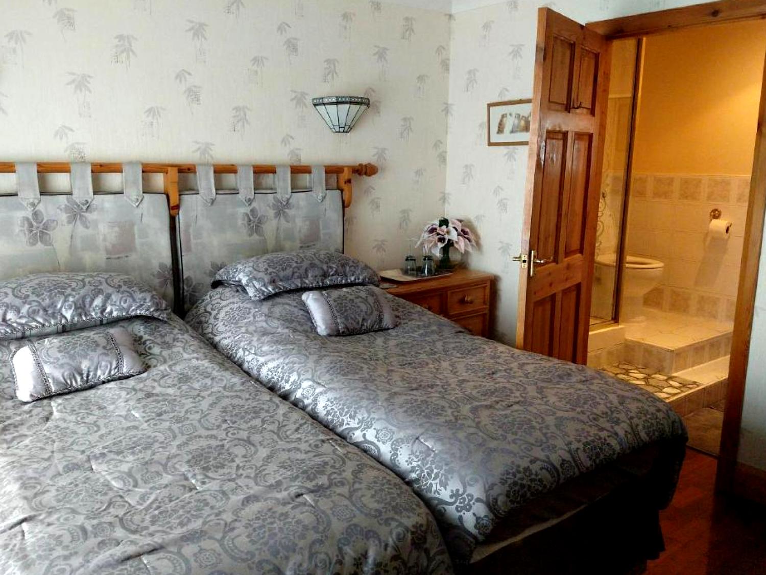 Hollingworth Lake Guest House