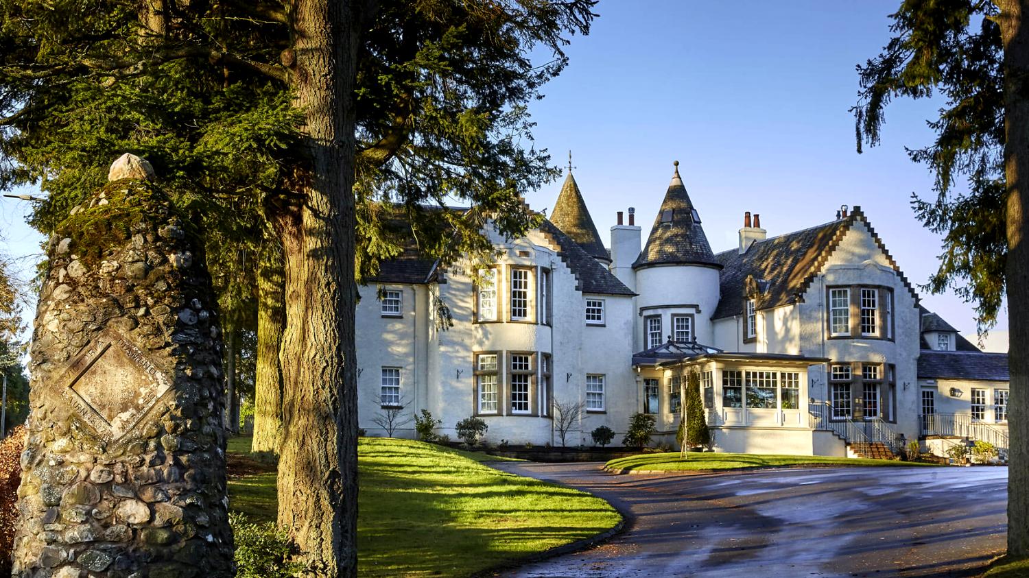 Cairn Lodge
