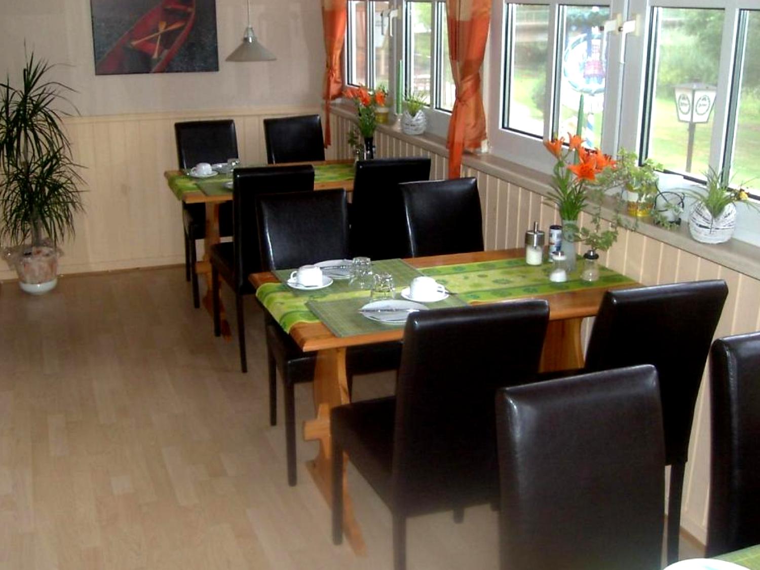 Hotel-Pension Zur alten Fuldaschleife Hotel-Pension Zur alten Fuldaschleife