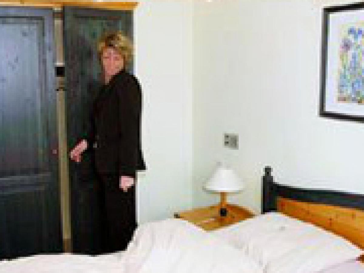 16-3002-34380 Hotel Zur Kaiserpfalz | Hotel•Spa•Camping