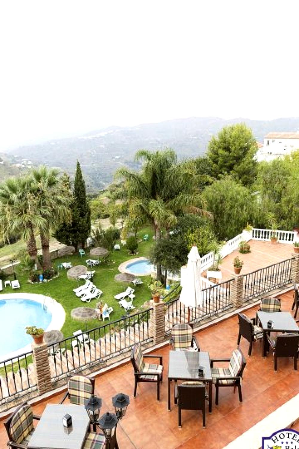 HOTEL Y BUNGALOWS BALCON DE CÓMPETA