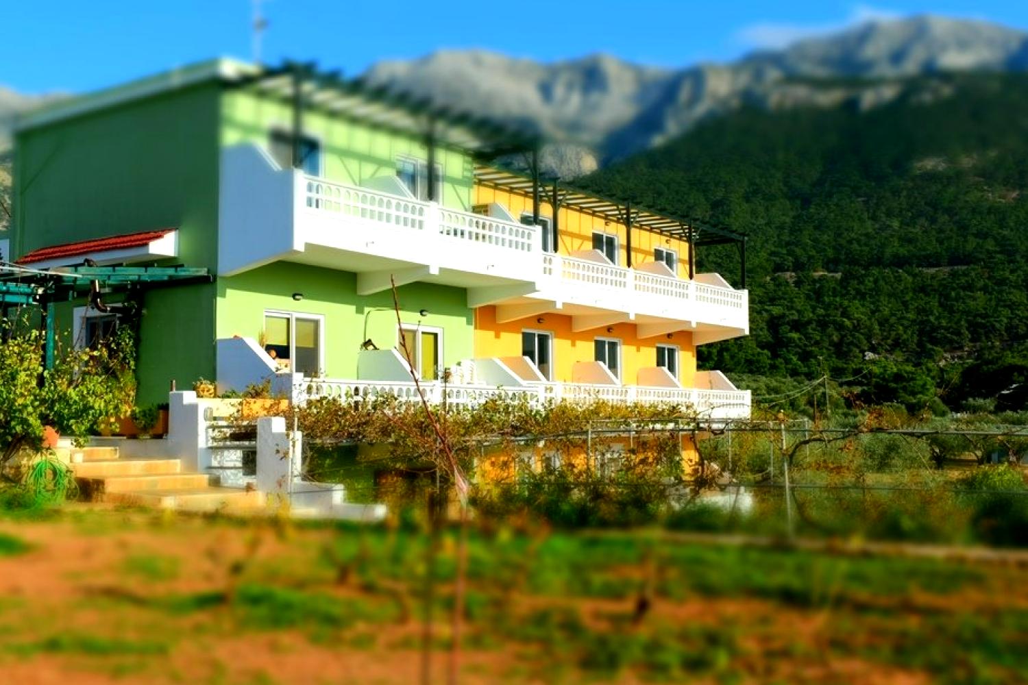 LEFKORAMA HOTEL LEFKORAMA HOTEL