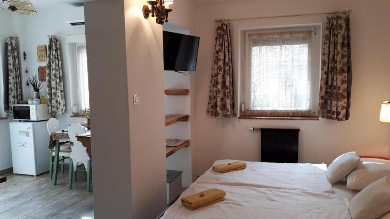 Bed & Breakfast / Pensione Közép-Magyarország